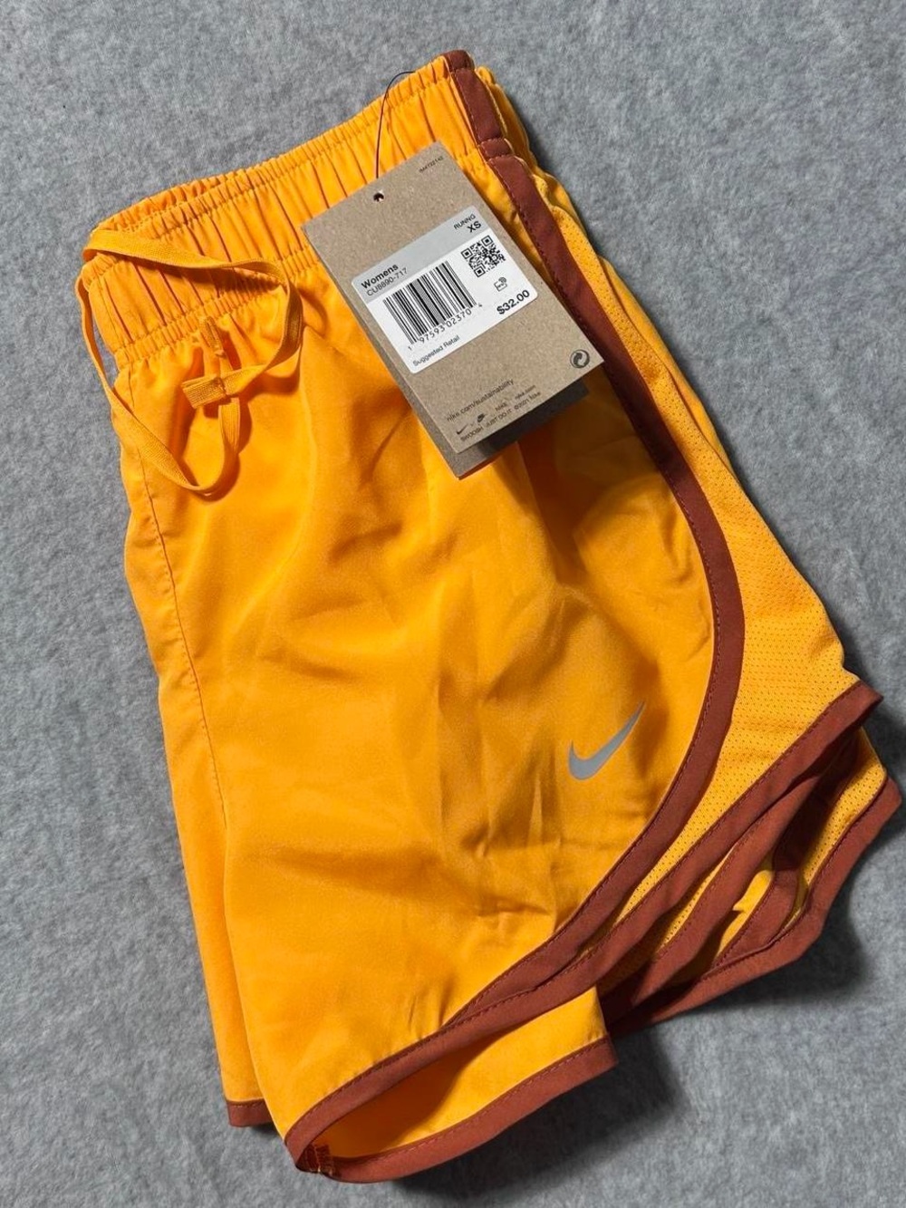 Nike Dri-FIT Running Shorts Womens XS Yellow Brown Trim Retro Sporty Gorpcore